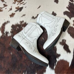 Stylish White Western Ankle Booties